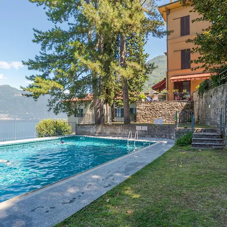 With Shared Pool And Parking! View Apartment Nesso